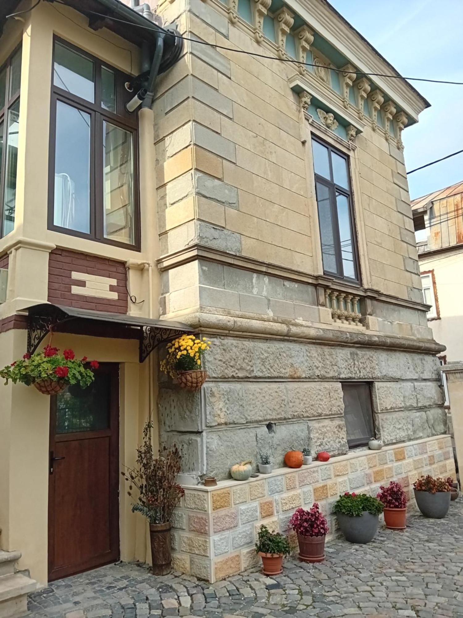Casa Continentelor Hotel Câmpulung Exterior photo